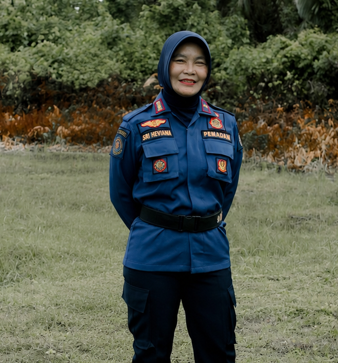 Hj. SRI HEVIANA, S.Pd.,MM